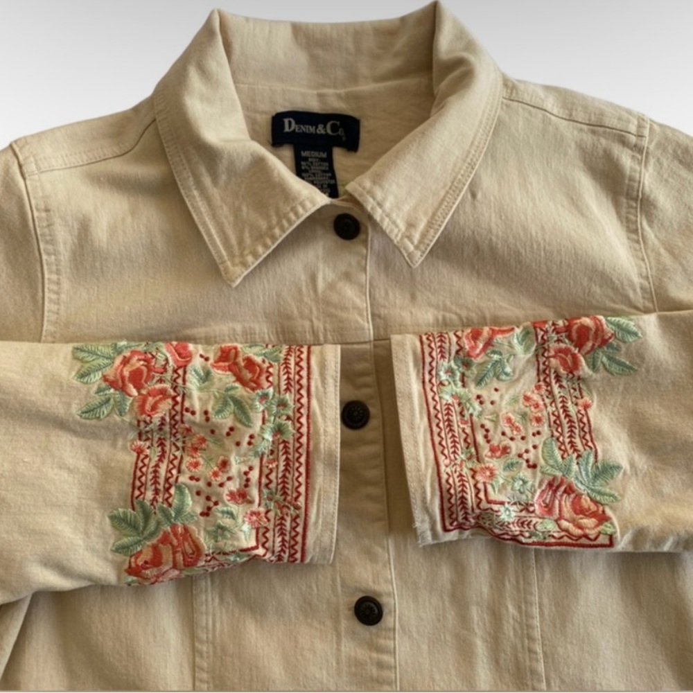 Denim & Co QVC Style Floral Embroidered Sleeves Stone Jacket
Size Medium